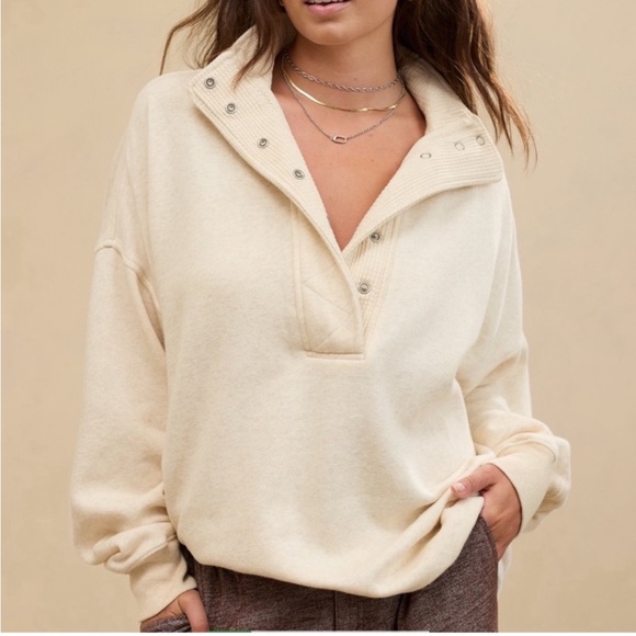 aerie Sweaters - Aerie Oh Snap! Sweater Natural Cream Cozy Fleece Oversized Loungwear Relaxed Fit